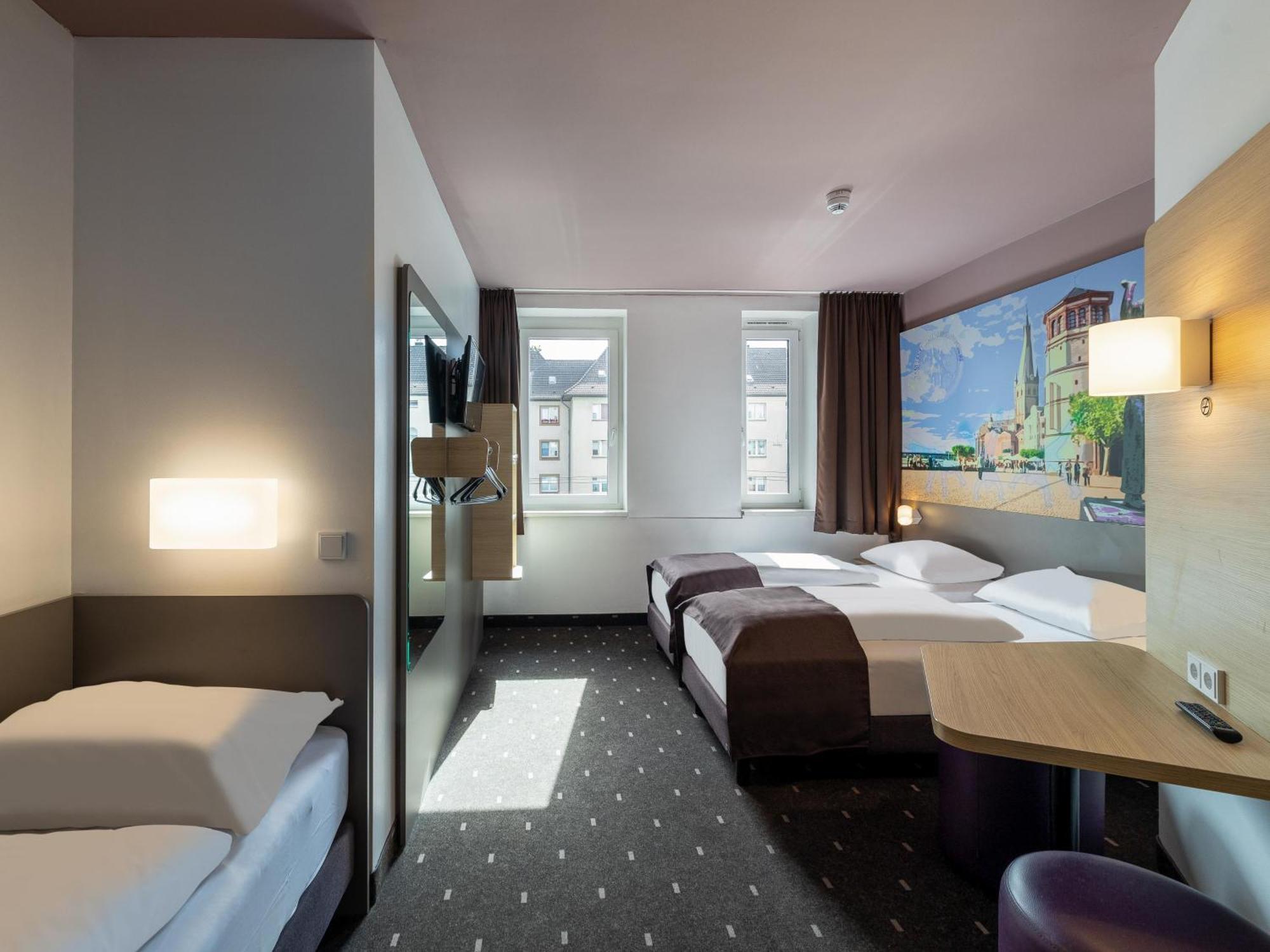 B&B Hotel Duesseldorf-Mitte Ngoại thất bức ảnh