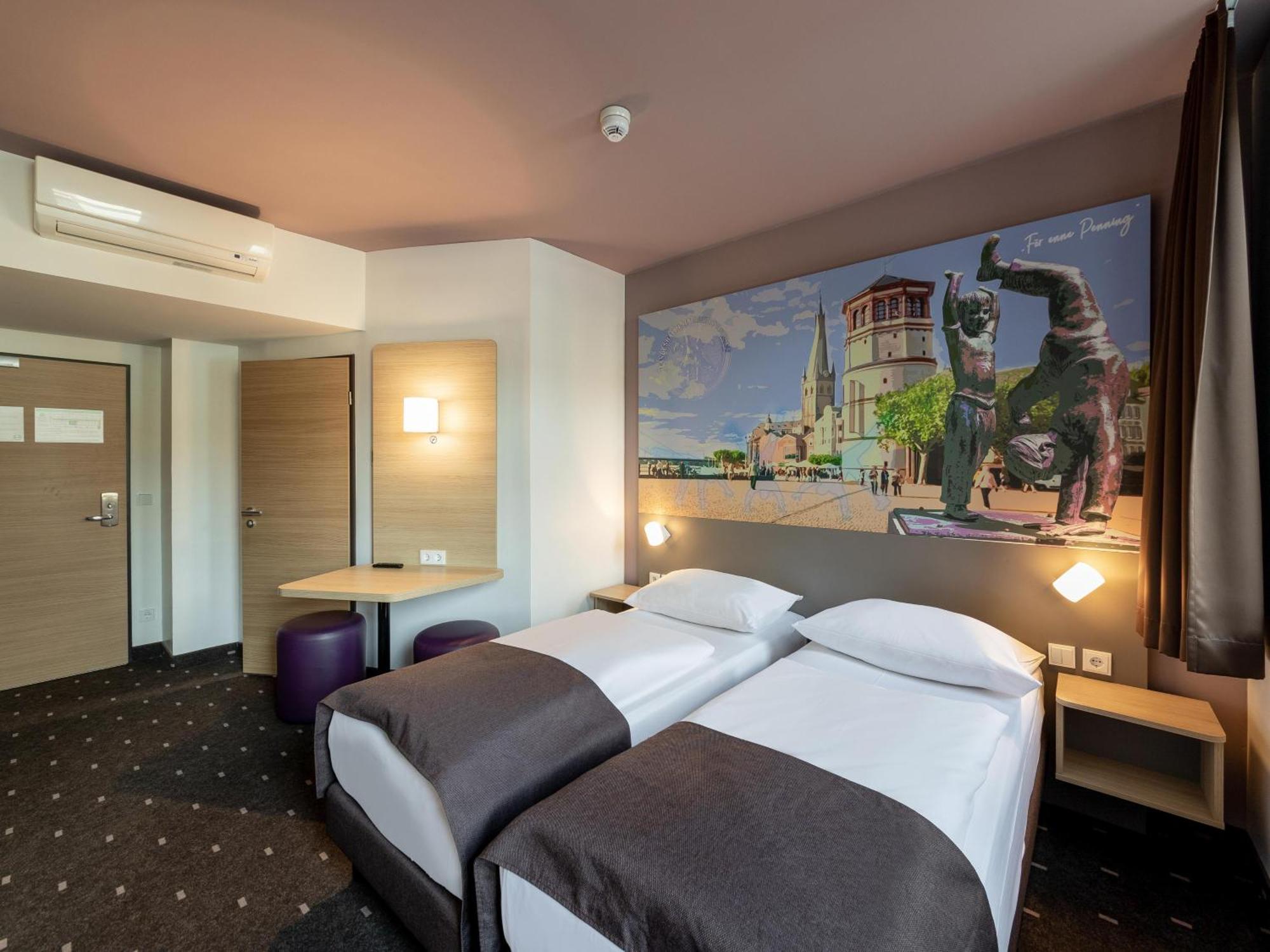 B&B Hotel Duesseldorf-Mitte Ngoại thất bức ảnh