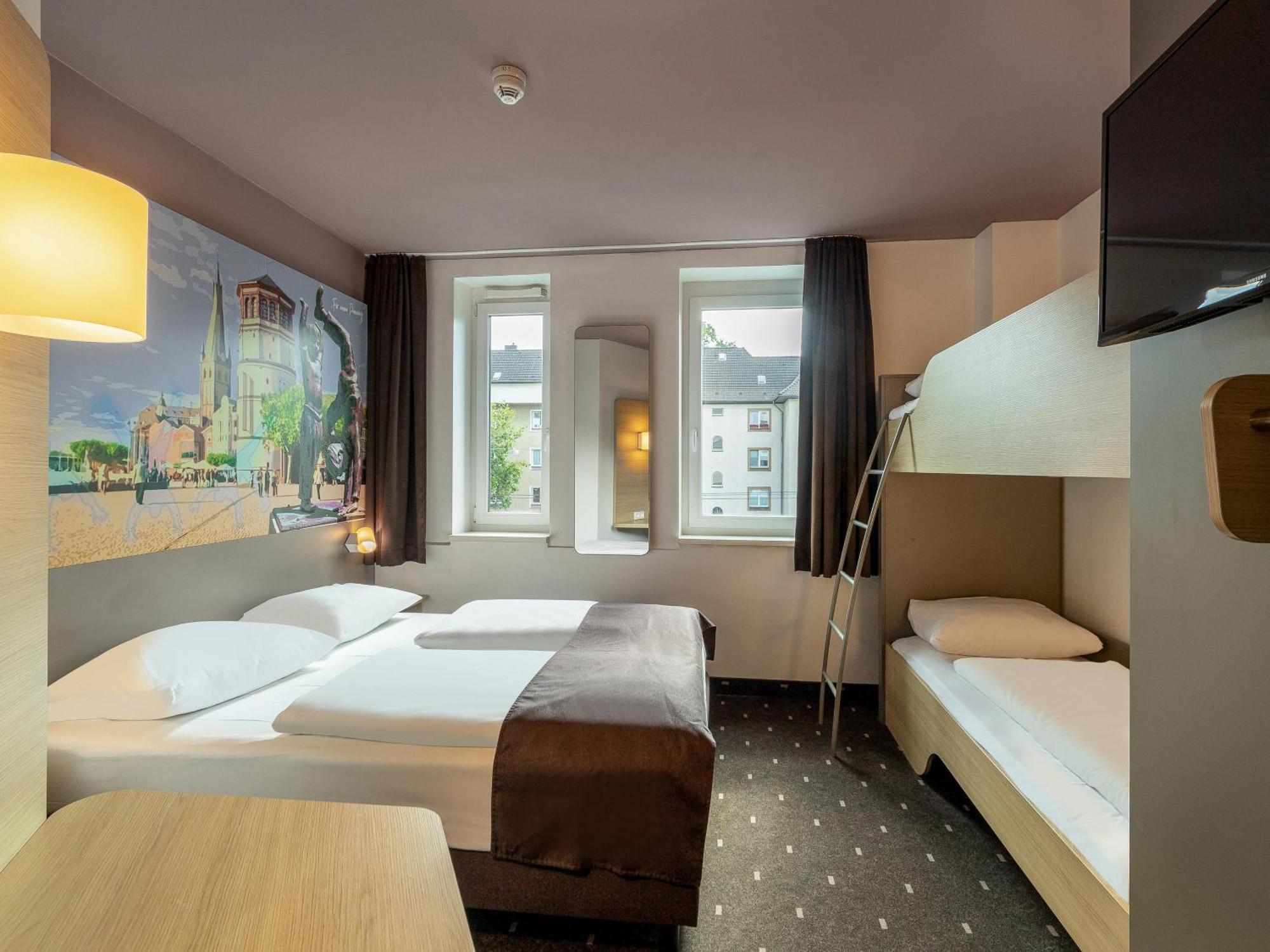 B&B Hotel Duesseldorf-Mitte Ngoại thất bức ảnh