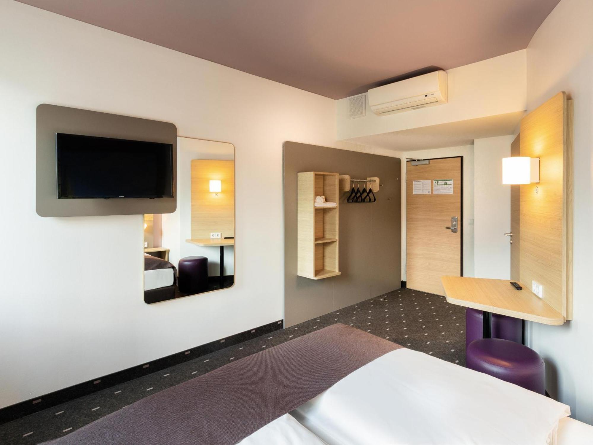 B&B Hotel Duesseldorf-Mitte Ngoại thất bức ảnh