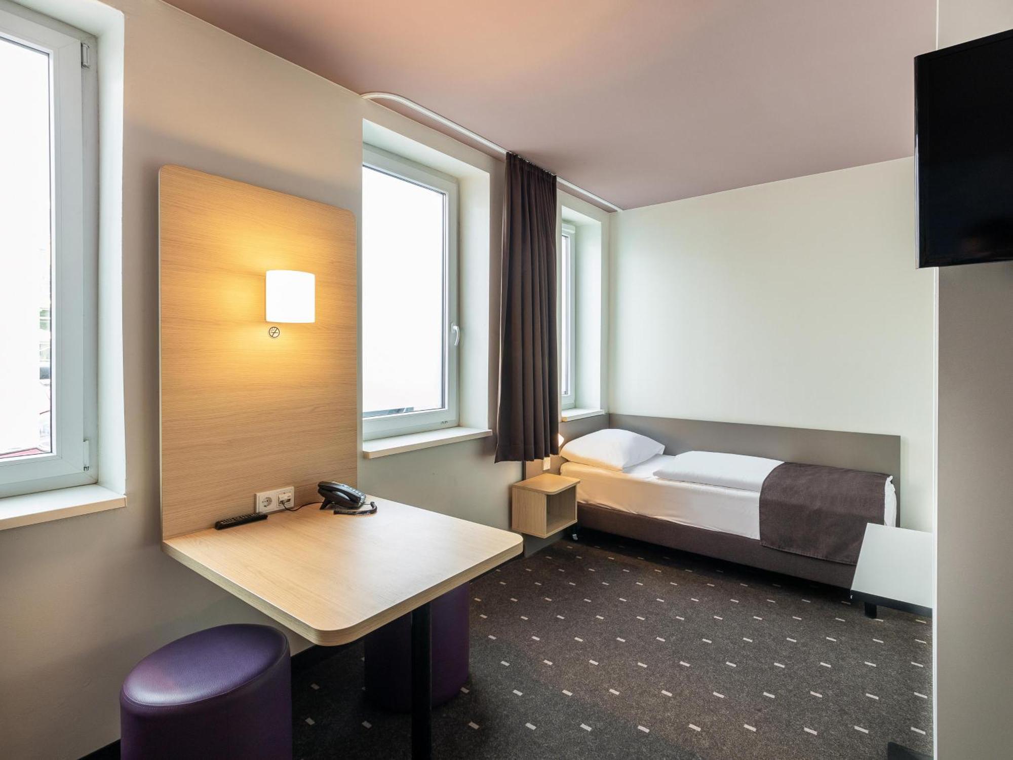 B&B Hotel Duesseldorf-Mitte Ngoại thất bức ảnh