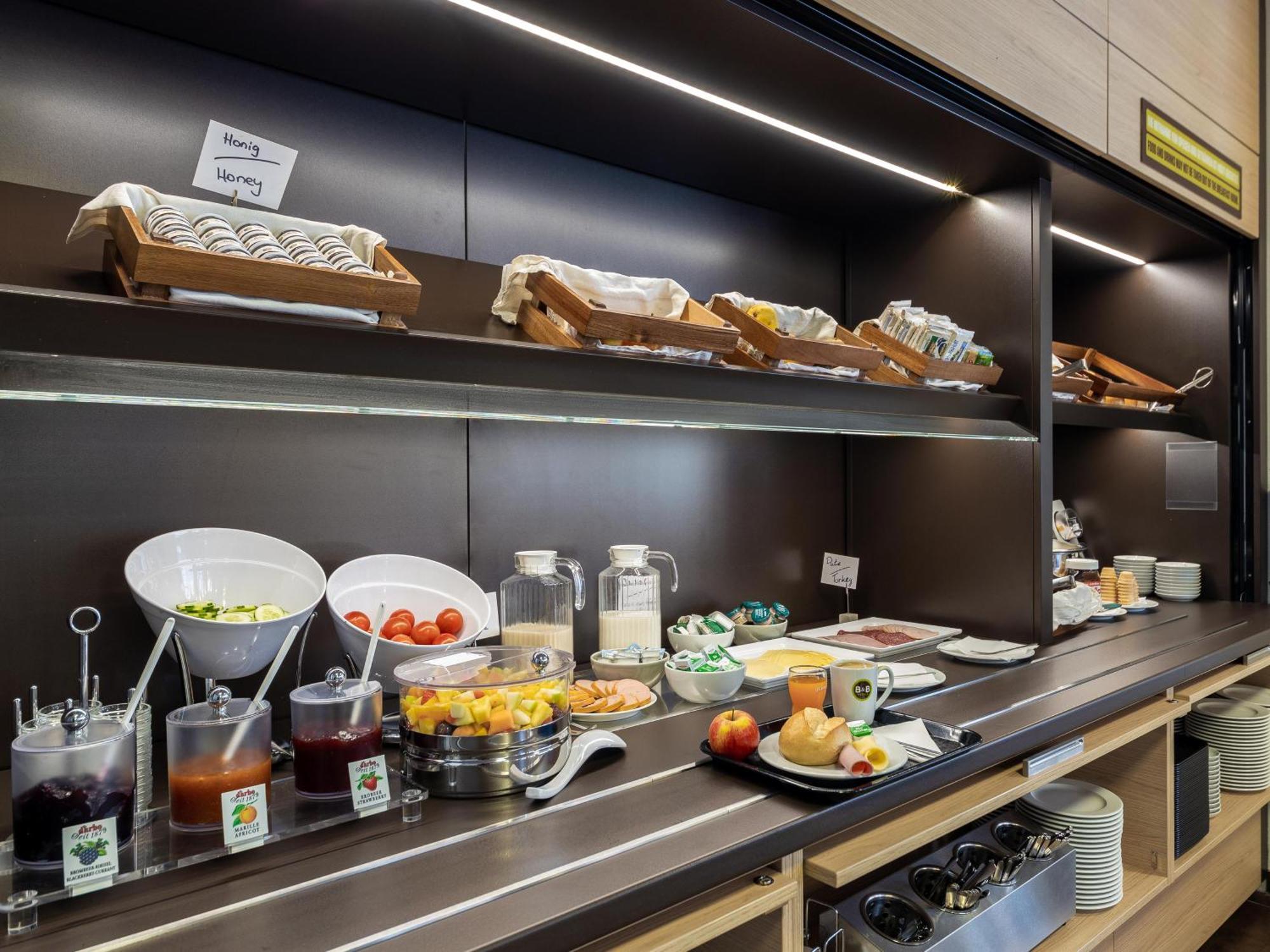 B&B Hotel Duesseldorf-Mitte Ngoại thất bức ảnh