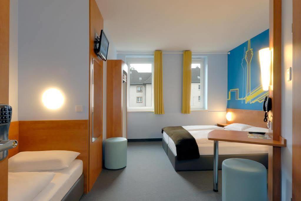 B&B Hotel Duesseldorf-Mitte Ngoại thất bức ảnh